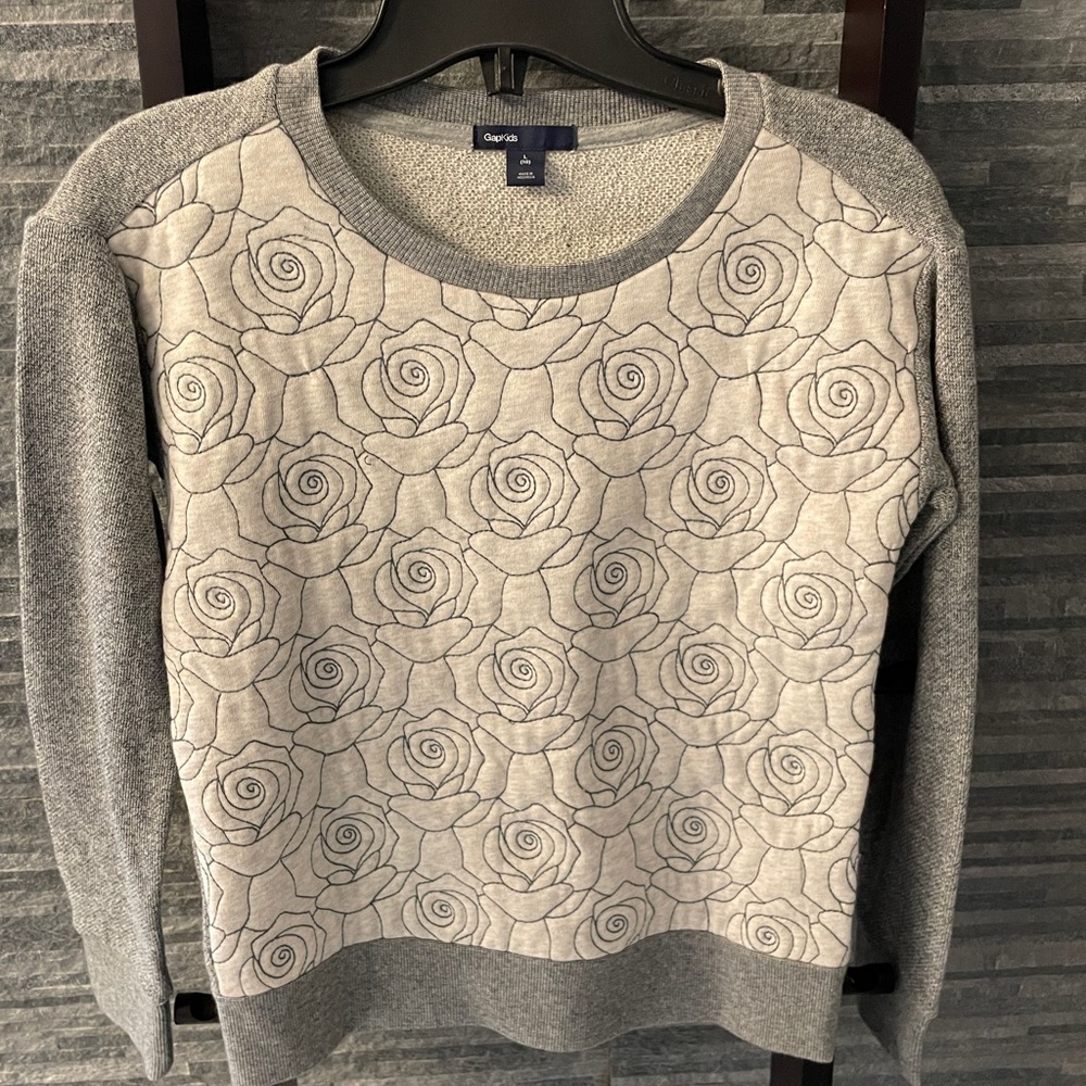 Gap Girls Embroidery Sweater / Sweatshirt